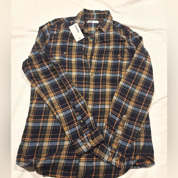 One of a kind flannel with patch - Picture 2 of 4